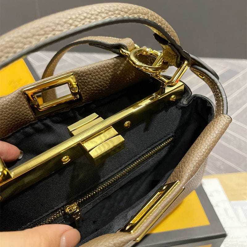 2022 Wholesale custom tote bags new designs trending medium top quality handbags for women