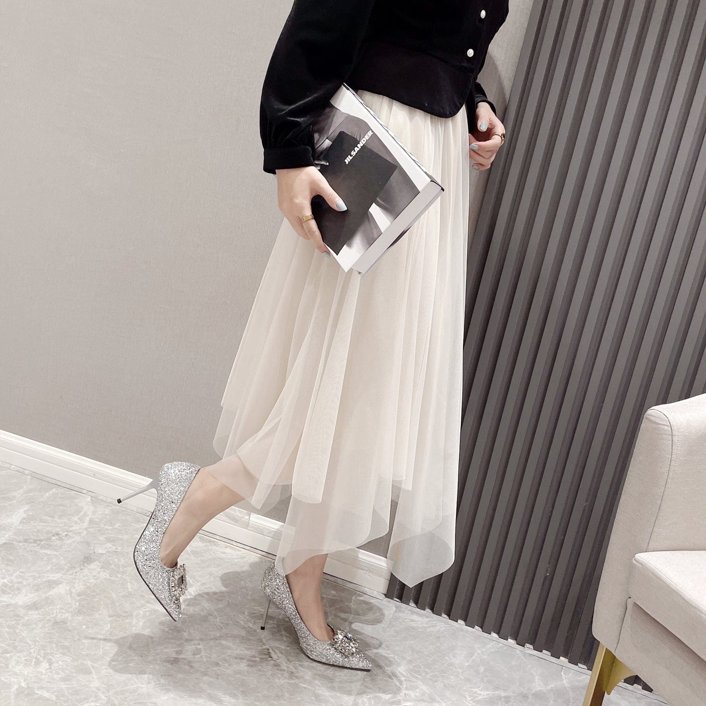 20223 autumn new commuter high-heeled women's single shoes pointed toe stiletto with flash material banquet rhinestones