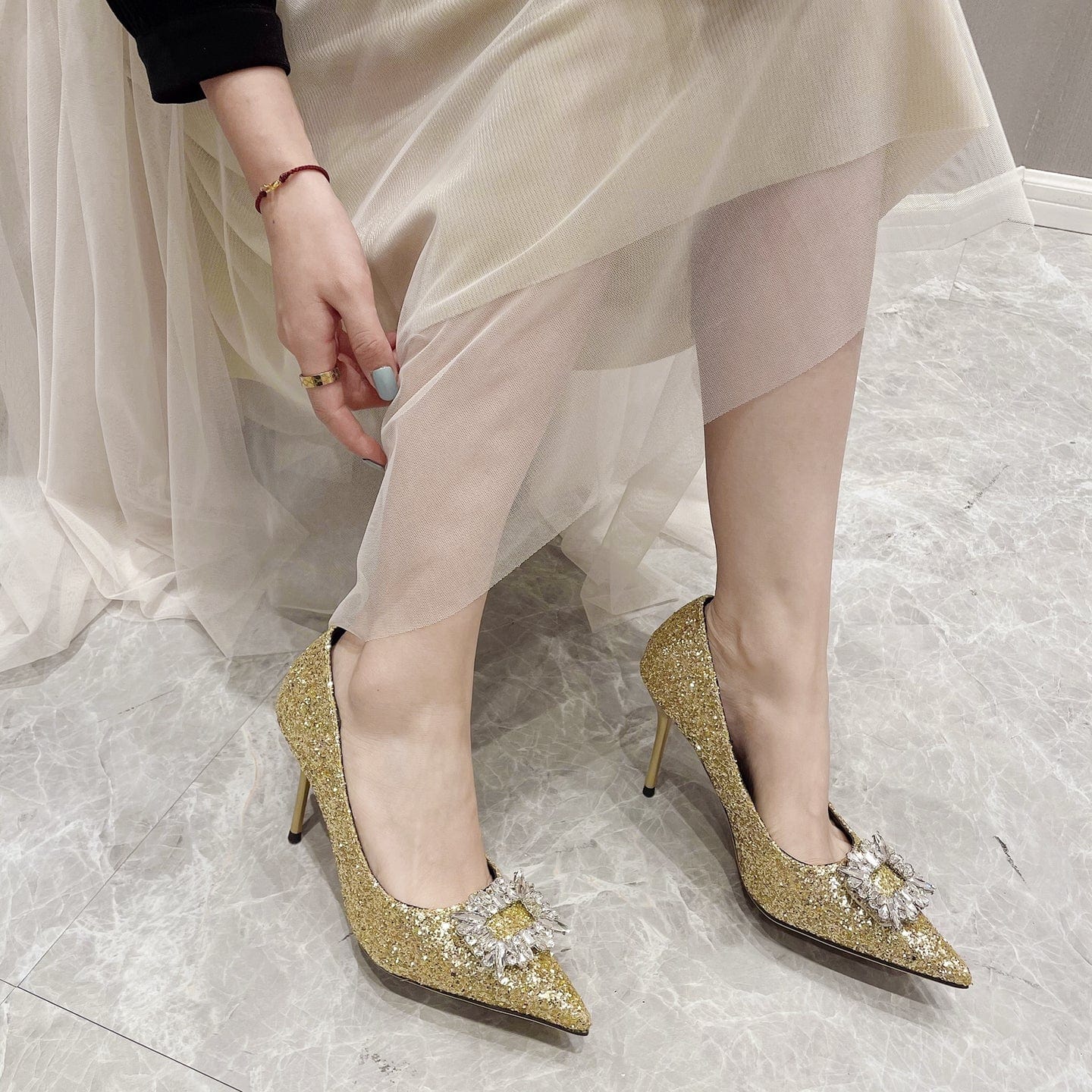 20223 autumn new commuter high-heeled women's single shoes pointed toe stiletto with flash material banquet rhinestones