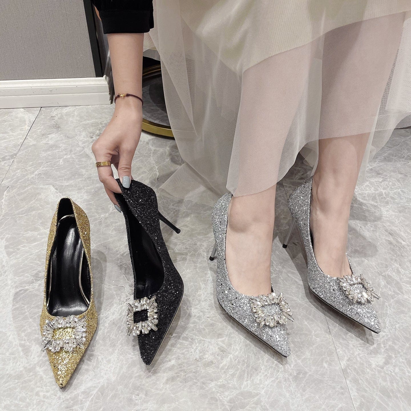20223 autumn new commuter high-heeled women's single shoes pointed toe stiletto with flash material banquet rhinestones