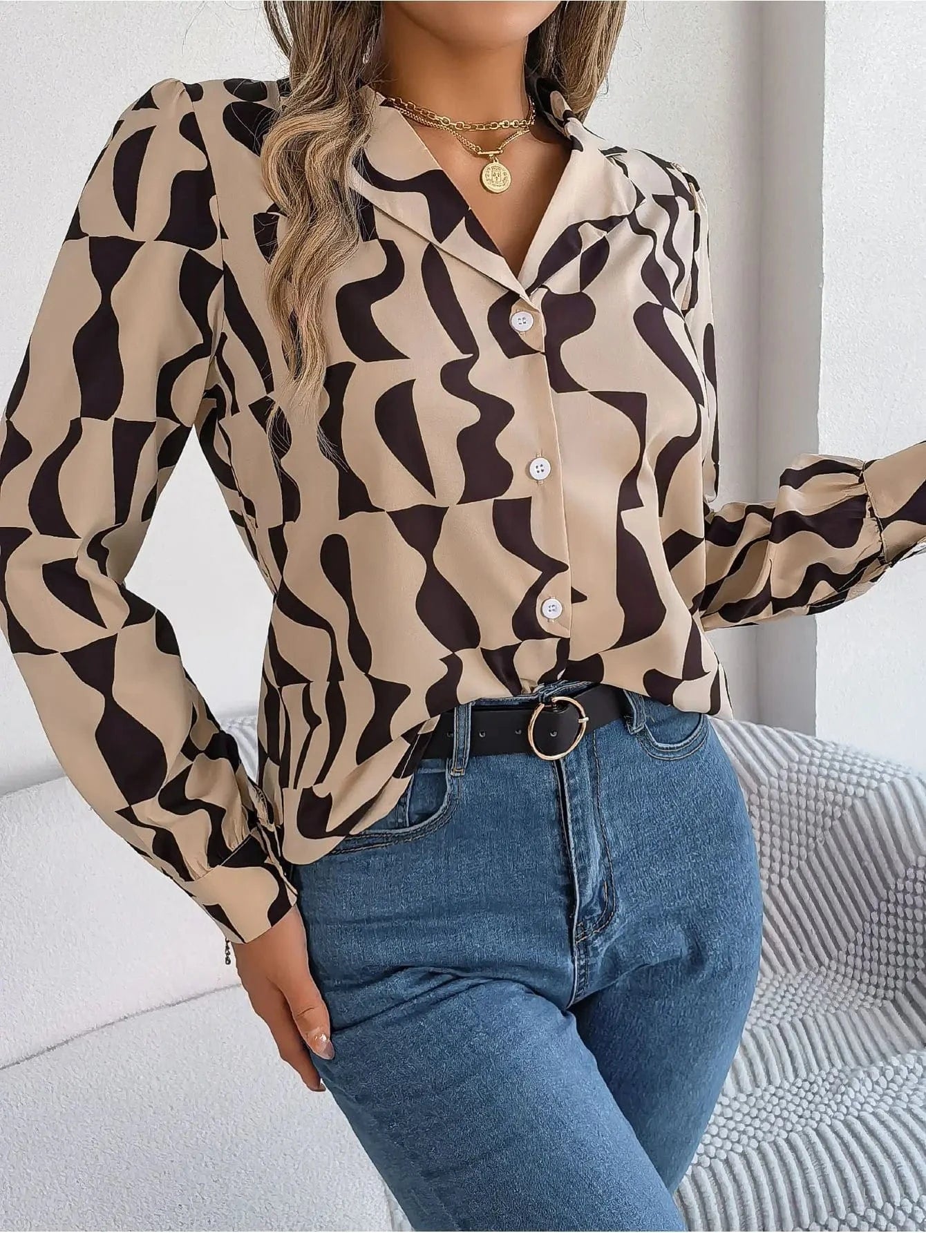 2023 Autumn and Winter temperament Contrast color Striped suit collar Long sleeve shirt  Women's clothing