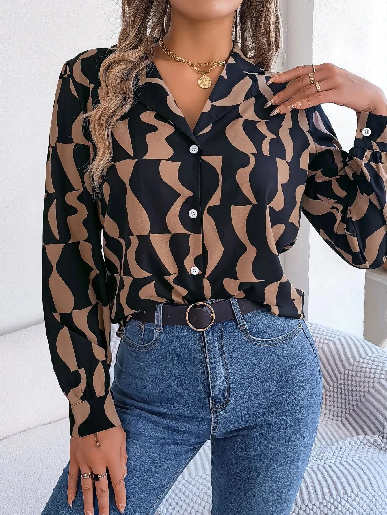 2023 Autumn and Winter temperament Contrast color Striped suit collar Long sleeve shirt  Women's clothing