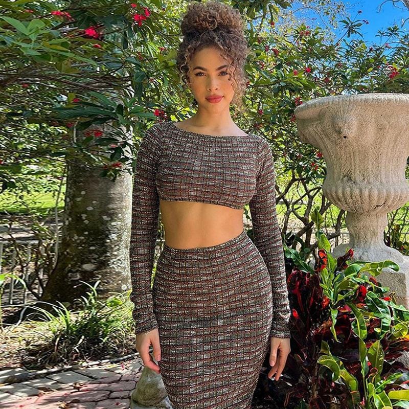 2023 New Arrival Women Set Wholesale Autumn 2 Piece Set Women Fall 2023 Long Sleeve Sexy Backless Maxi Skirt Set