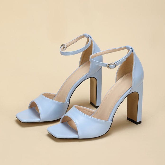 2023 New style square head thick heel fashion buckle leaky toe outdoor catwalk high heel women's large sandals 42