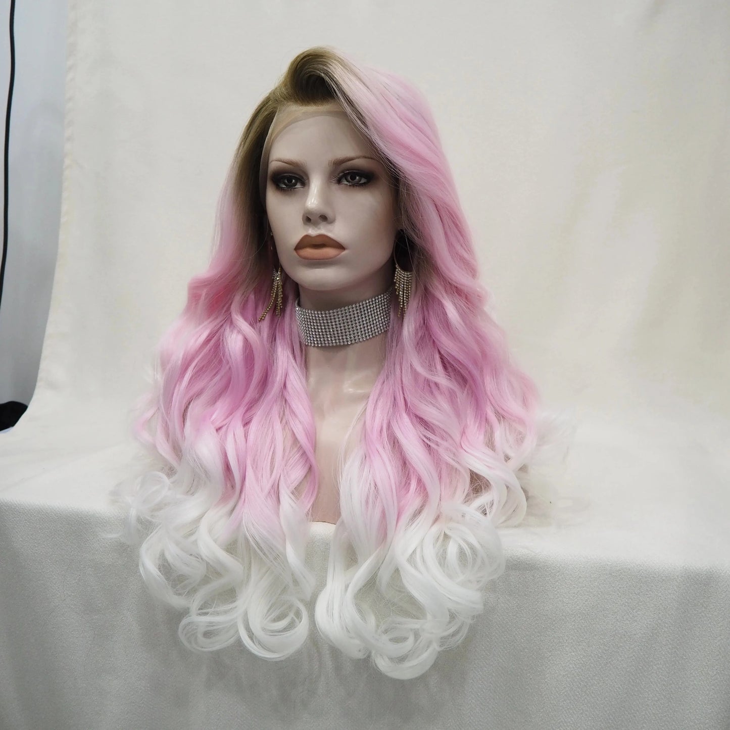 28 Inches / N5-C152-GL Celebrity 180% density Preplucked Natural Hairline natural dark root pink white Color 28inch synthetic lace wigs heat resistant