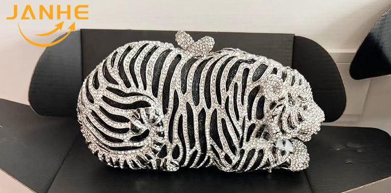 38 Drop Shipping bolsos mujer sacos Lady Luxury Bling Crystal Diamond Handbag Purse Ice Cream Evening Bag Women Rhinestone Clutch
