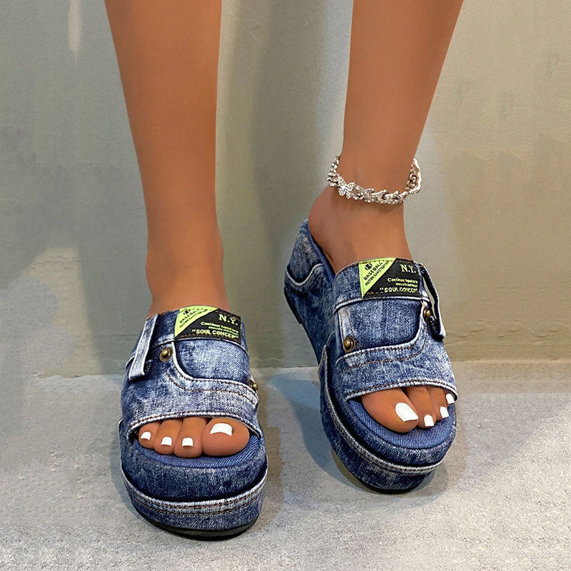 H109e3279b0384971a46bead80129d4244.jpg
