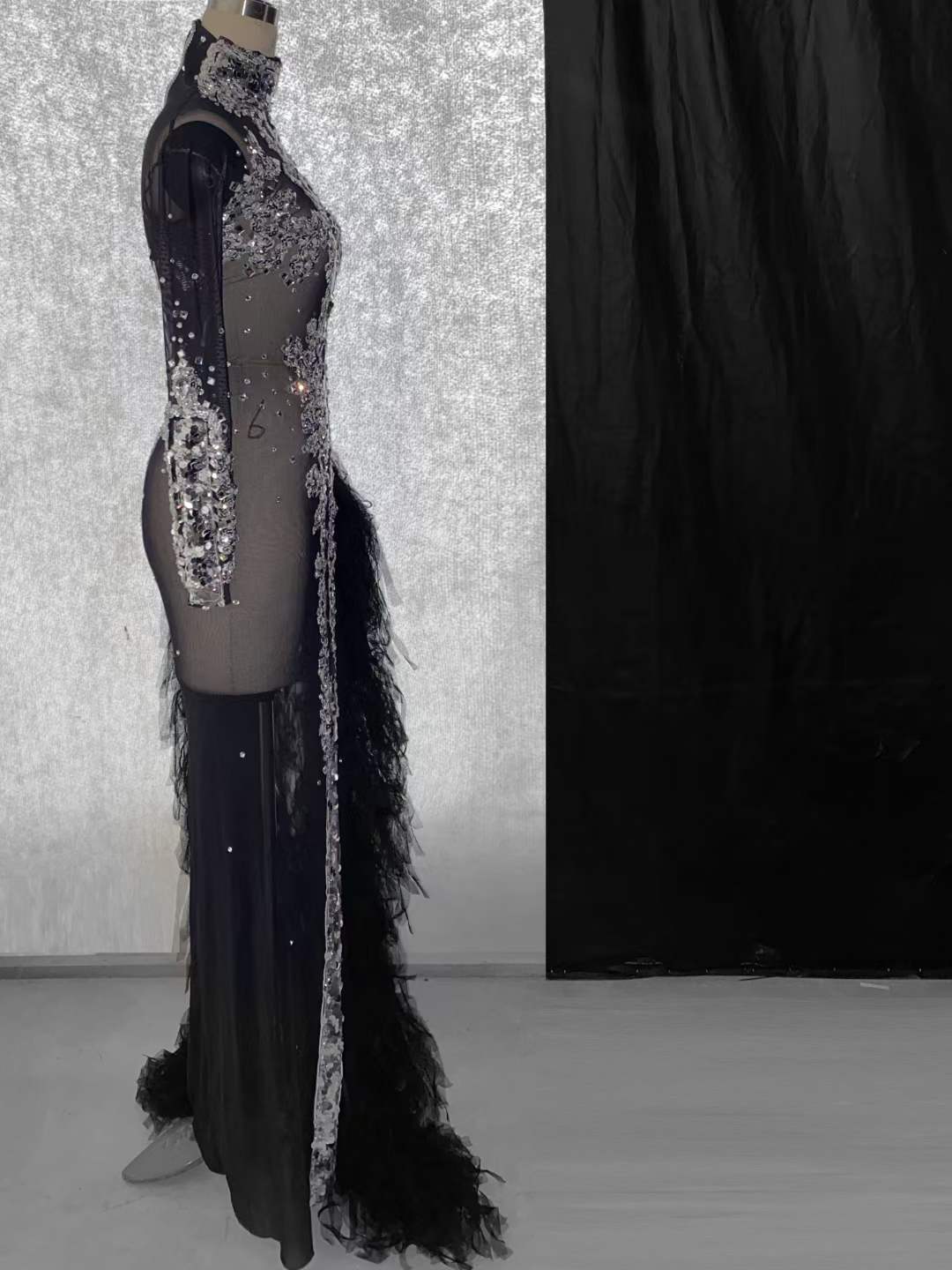 AD1134 Long Sleeve Luxury Beaded Shiny Sequins Dress Hand Embroidery Feather Gowns For Women Evening Dresses