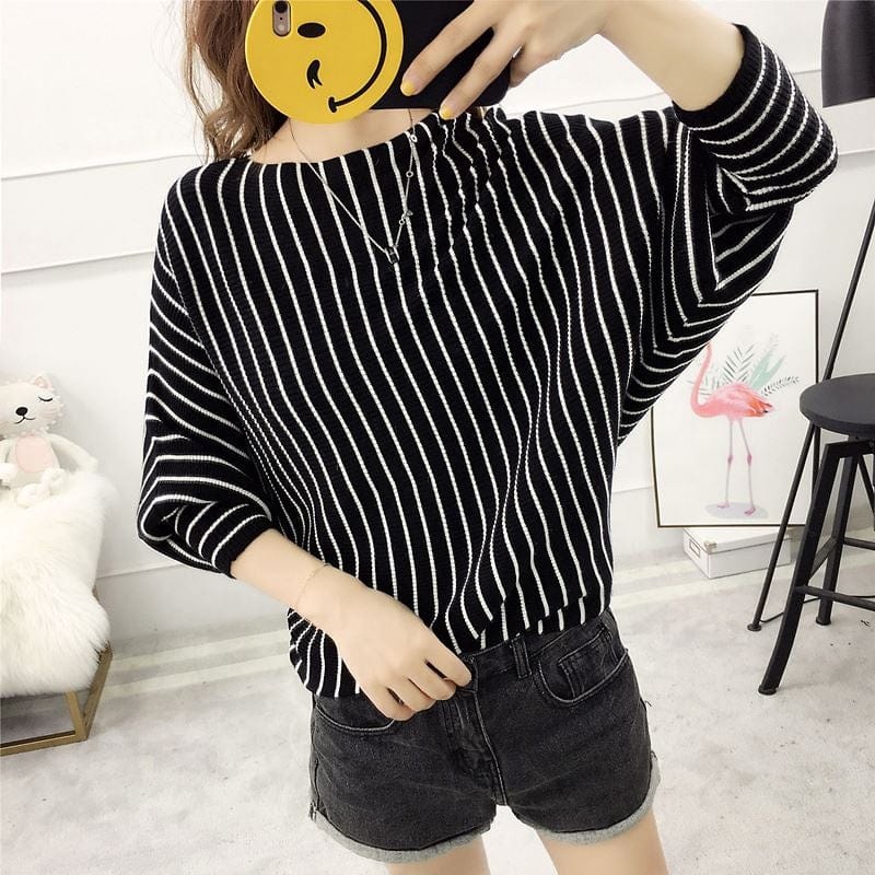 Batwing Sleeve Loose Women Crew Neck Stripe Knitted Woman Sweater