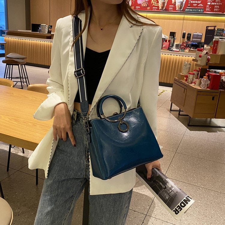 Blue new fashion wholesale genuine leather handbags office chains 2022 women hand bags high quality business designer luxury handbag