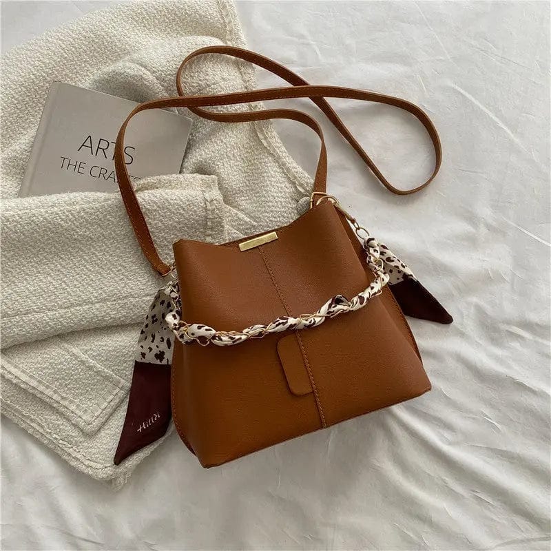 brown M475 Elegant Chain Tote Bucket Bag 2022 New High-quality Pu Leather Women's Designer Handbag Travel Shoulder Messenger Bags