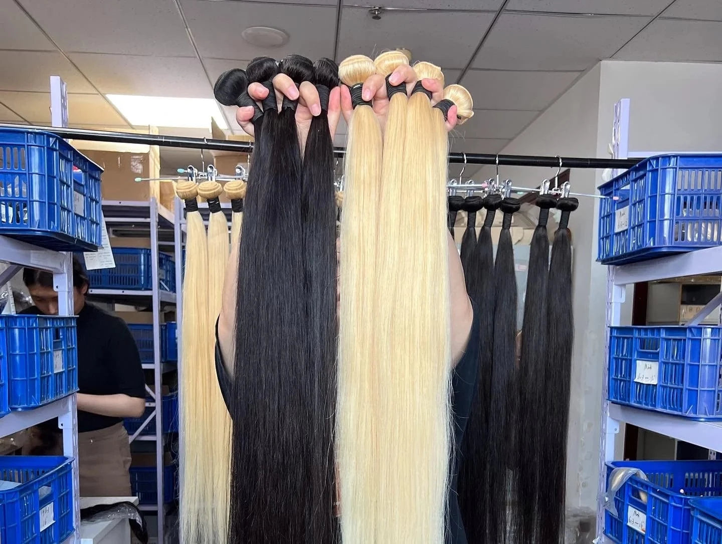 Can dyed Can bleached Top Grade Brazilian Virgin Hair Extensions Straight Body Wave Blonde Color 613 thick end for black women