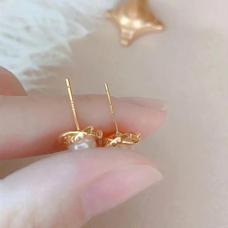 Charm Earrings / Gold Plated Unique Zircon Pearl Stud Earrings Women 2022 Years The New Tide Fashion Contracted Delicate Earrings