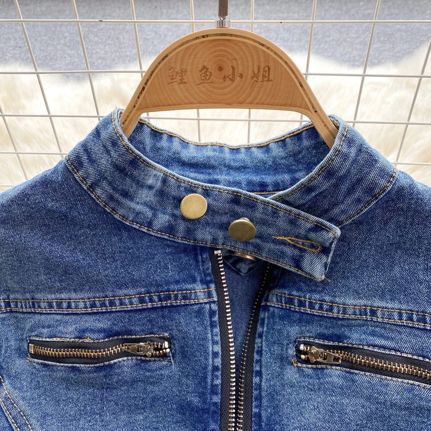 Customized Clothing Oem Factory Women  Jacket Subtle Stretch Denim Fabric With Button Cuffs