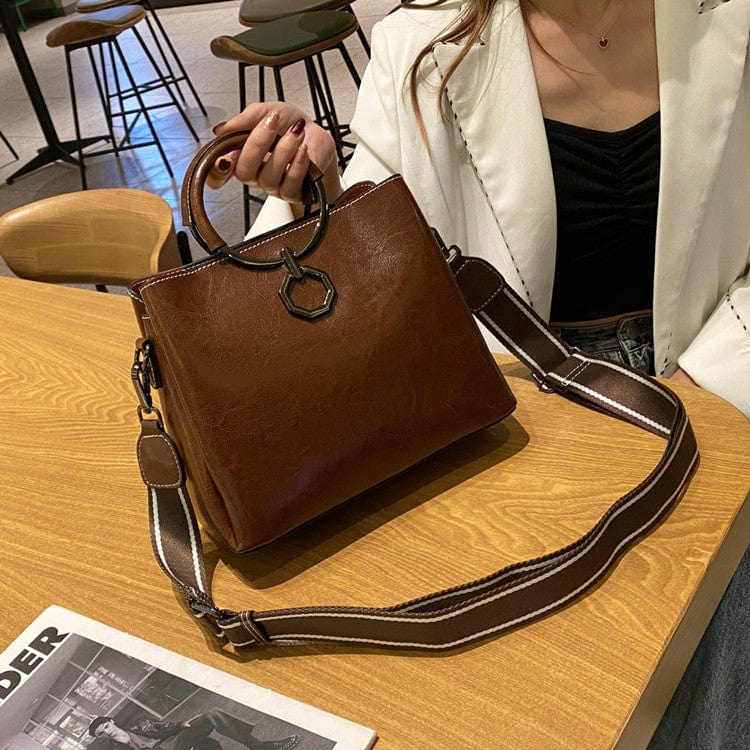 Dark Brown new fashion wholesale genuine leather handbags office chains 2022 women hand bags high quality business designer luxury handbag
