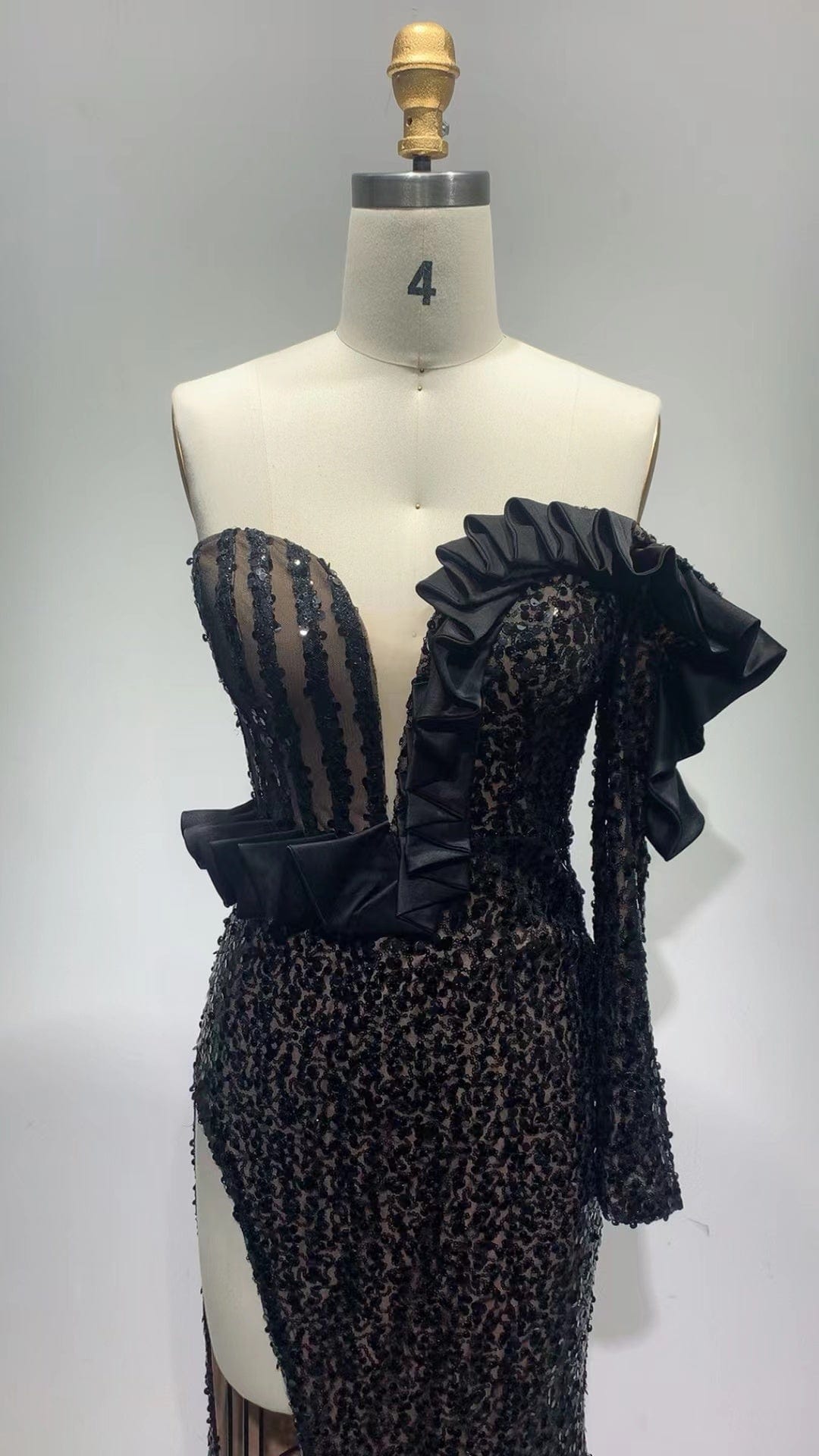 ED2258 Kimshein Womens Clothing Sexy V Neck One Sleeve With Ruffled High Split Sequin Women Evening Dresses Elegant