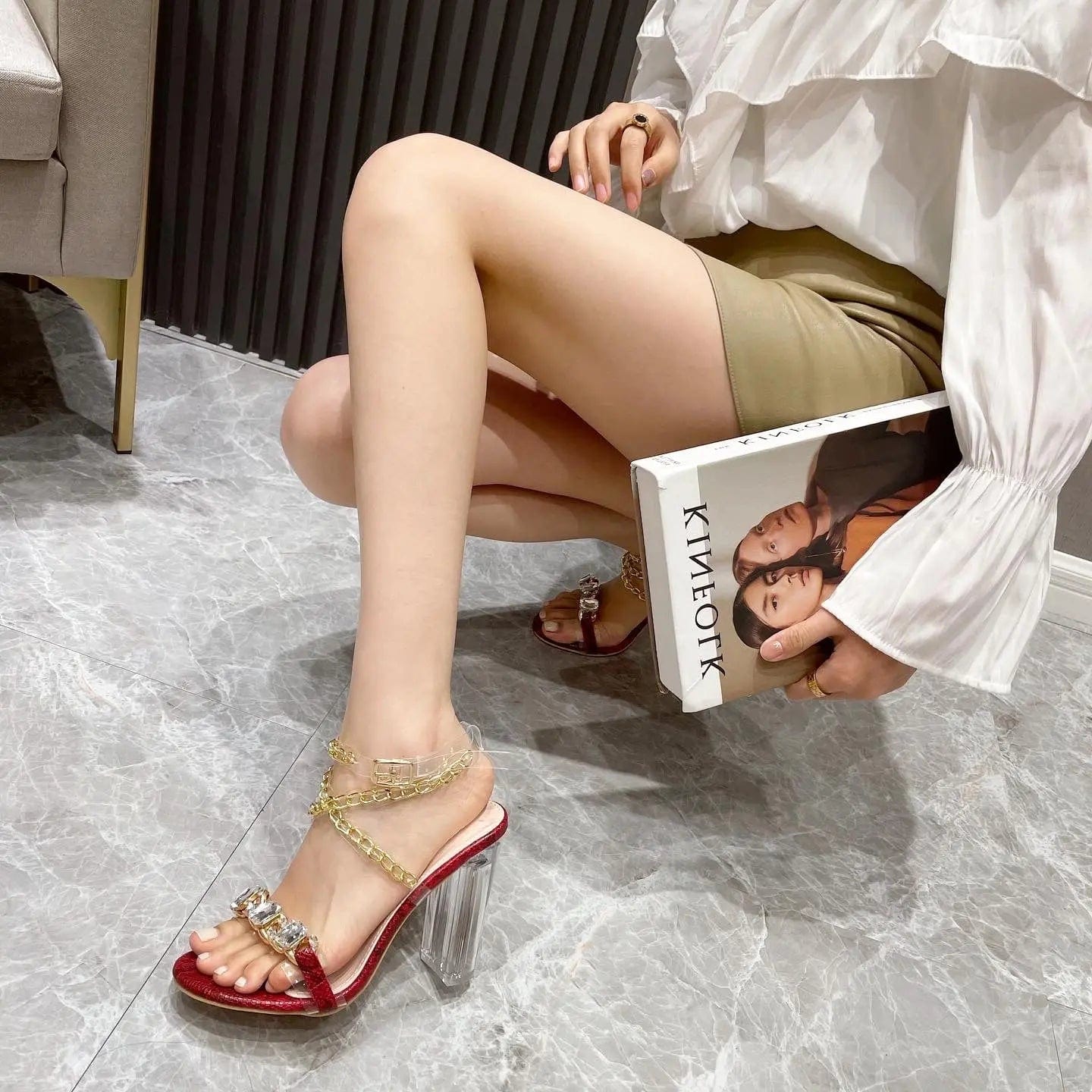 Elegant Big Crystal Decoration High Heels Sandals Women Fashion Chain Ankle Strap Rome Sandals 2023 Summer Party Shoes