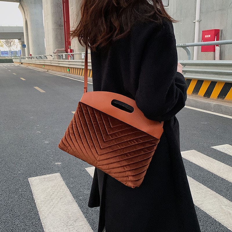 Factory Wholesale Handbags 2022 young ladies velvet bags ladies fashion design purses for women