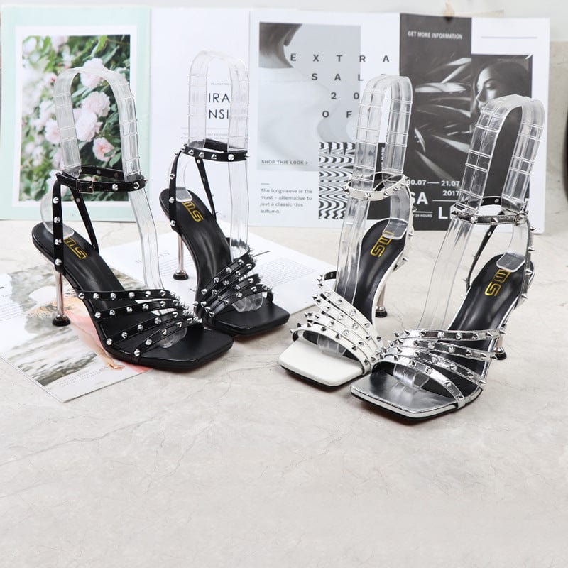 Famous Brand women flat sandals roman rivet sandal luxury designer sandals for women flat