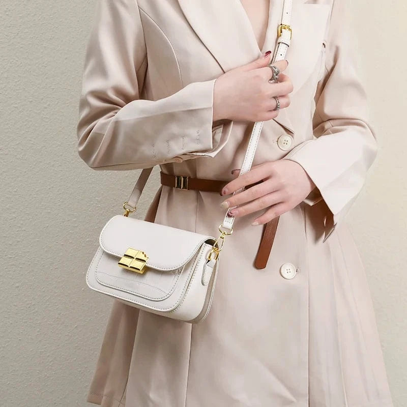 Guangzhou factory stock lots handbag pu leather black crossbody bag custom classy handbags for ladies casual