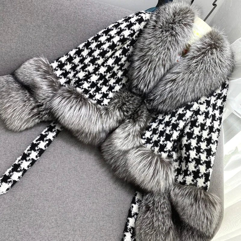 Hot Sale Winter Custom Short Style Women Cashmere Wool Coat with Fox Fur Collar