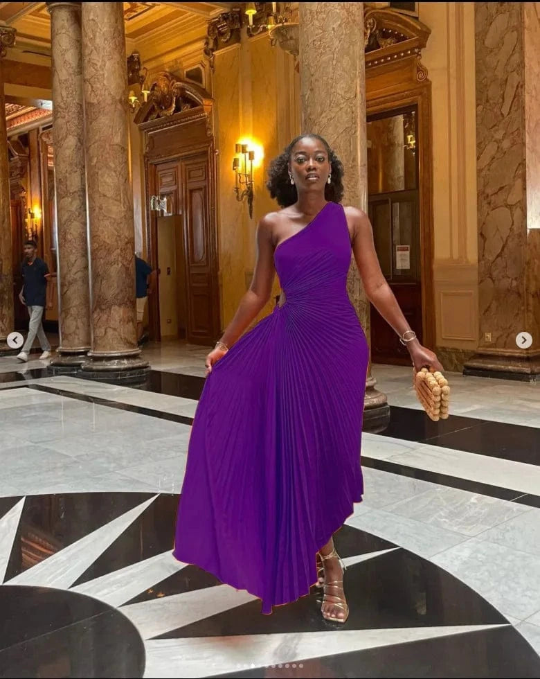 Hot selling ladies elegant party long maxi sexy dress sleeveless one single shoulder pleated women's dresses