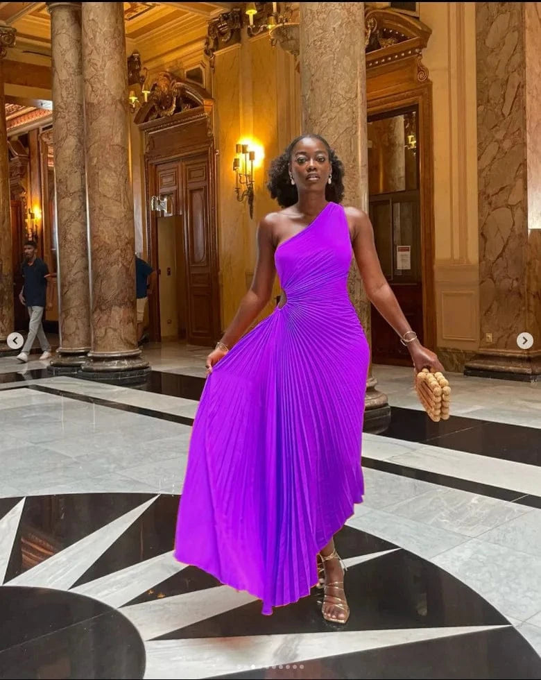Hot selling ladies elegant party long maxi sexy dress sleeveless one single shoulder pleated women's dresses
