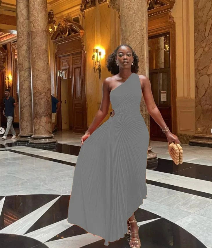 Hot selling ladies elegant party long maxi sexy dress sleeveless one single shoulder pleated women's dresses