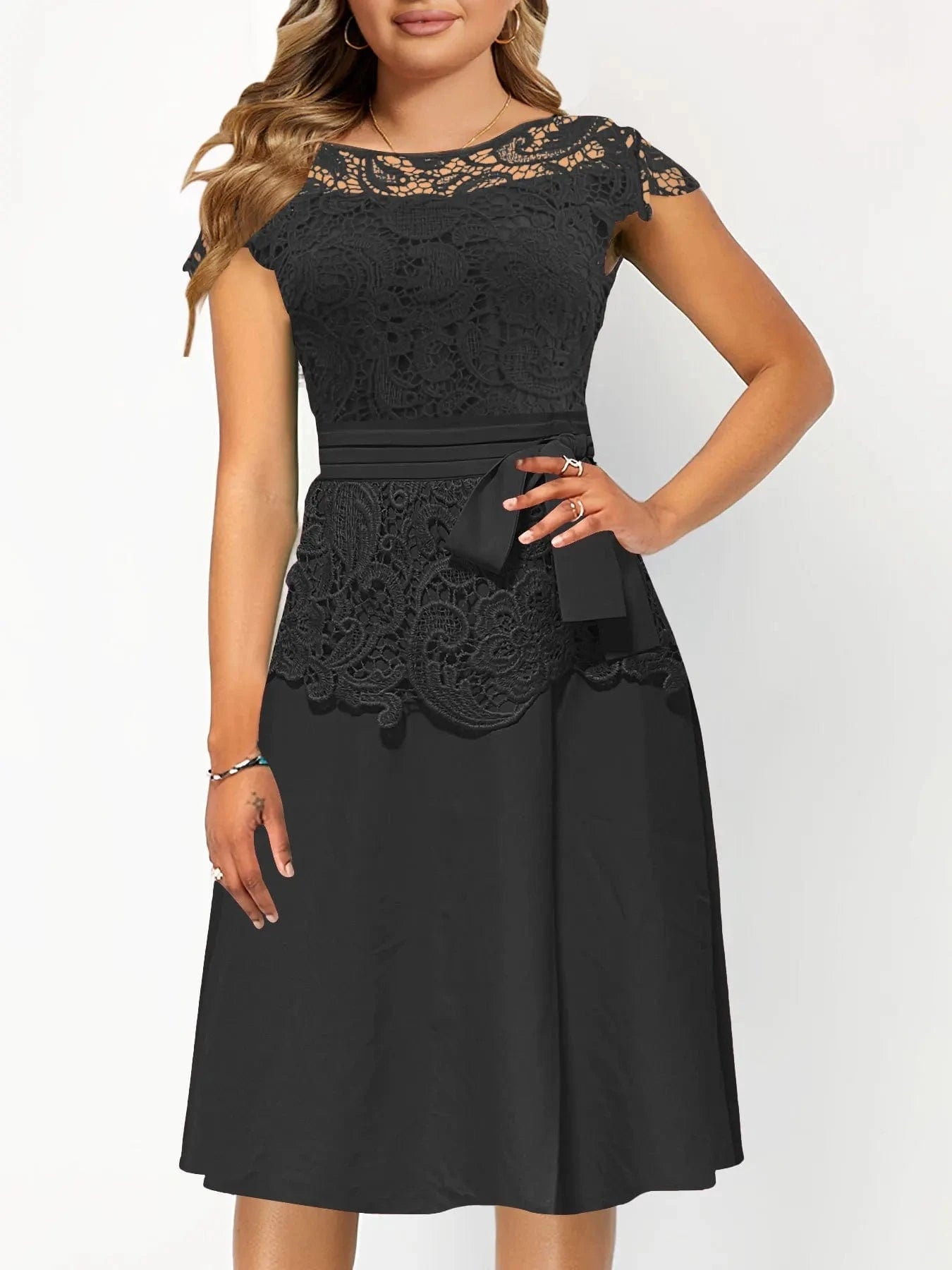 Hot Selling New Summer Plus Size Dress Fashion Lace Stitching Round Neck High Waist Swing Slim Dress