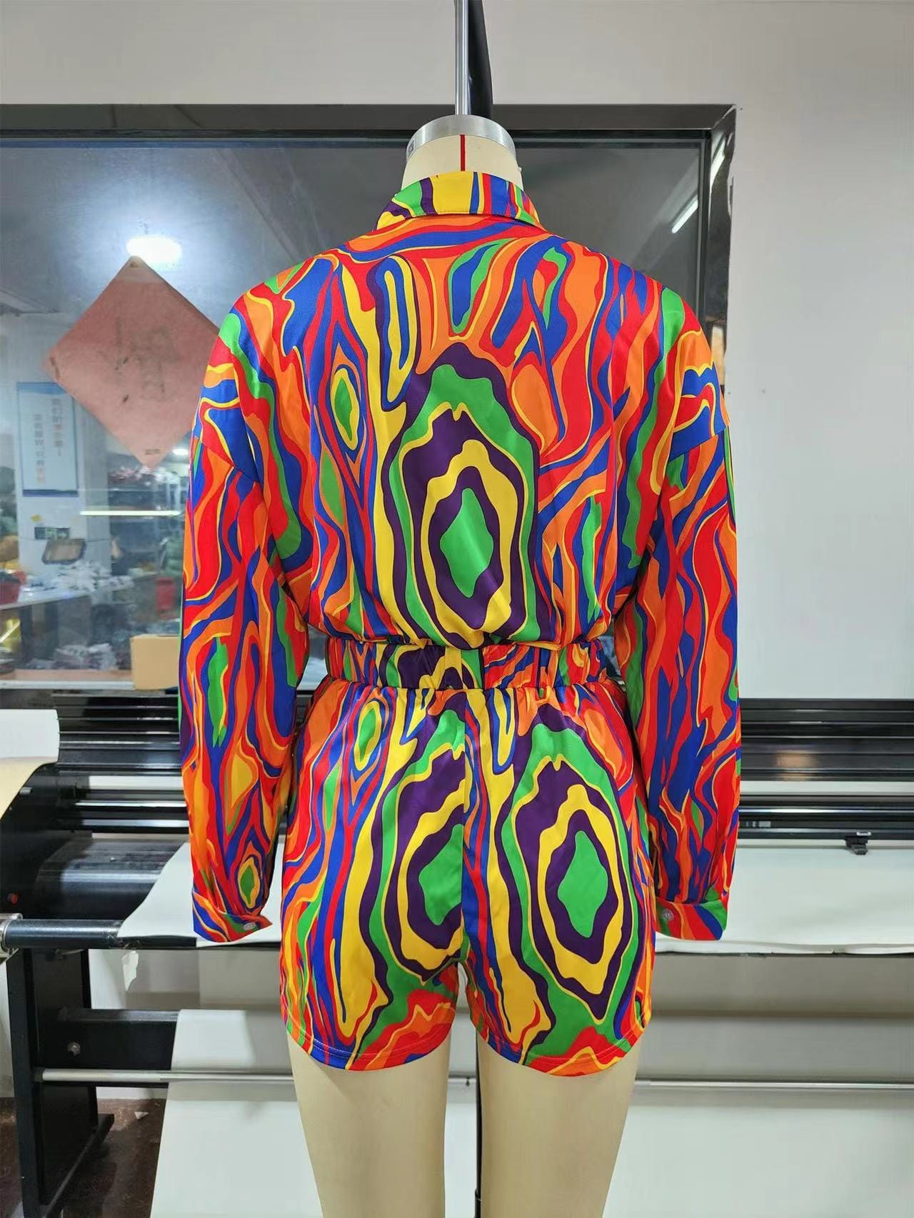 J&H 2023 new arrivals colorful printed long sleeve shirts shorts women fashion fall clothes casual streetwear