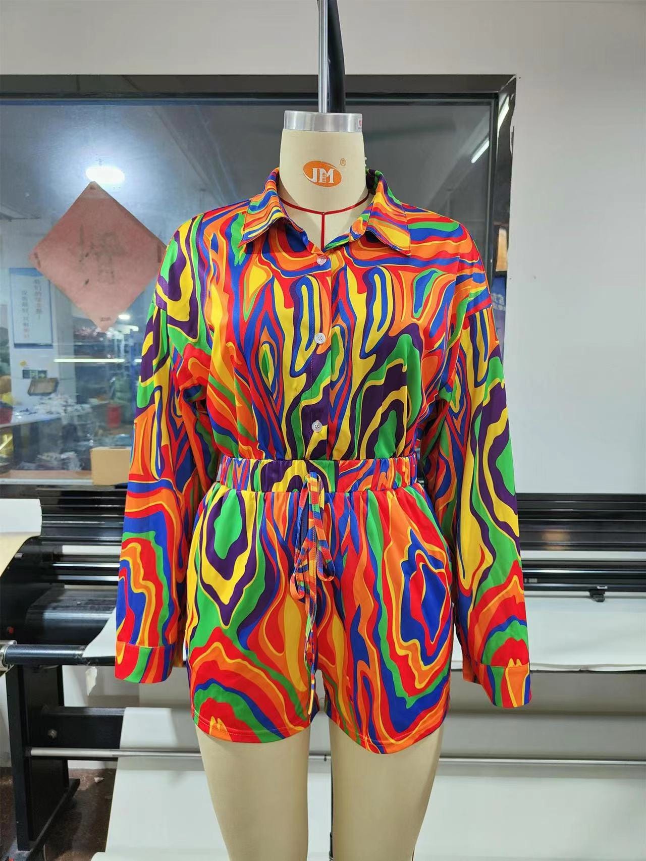 J&H 2023 new arrivals colorful printed long sleeve shirts shorts women fashion fall clothes casual streetwear