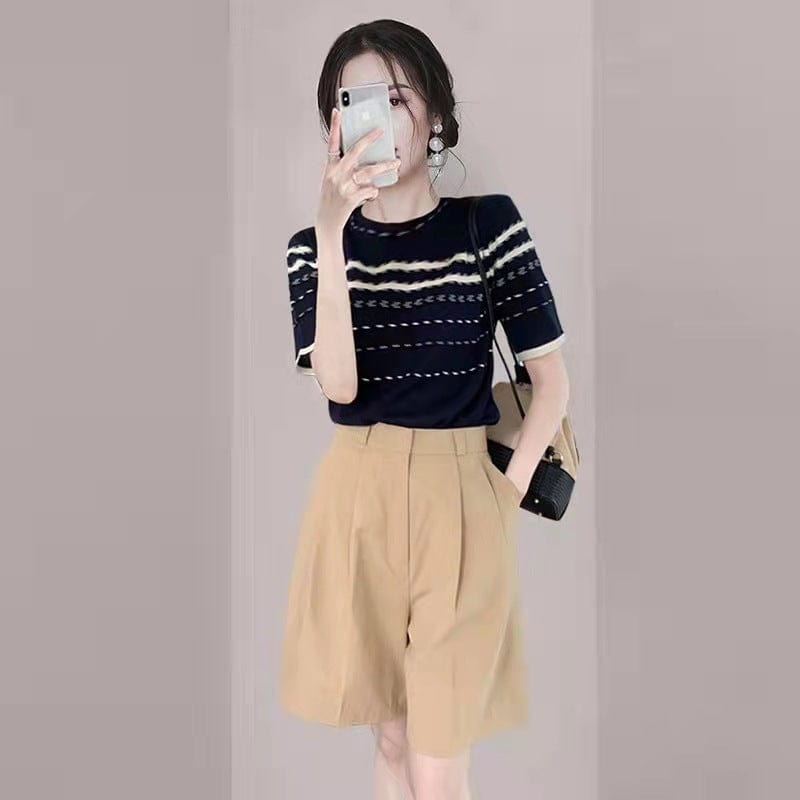 L / Navy blue Retro High-Grade French Striped Shirt 2022 Summer New Design Sense Western Style Women's Clothing Top