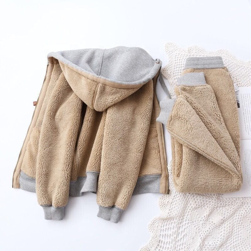 Large size sports suit with velvet padding for women Autumn/Winter 2022 new bf Korean casual 2 piece winter fashion set