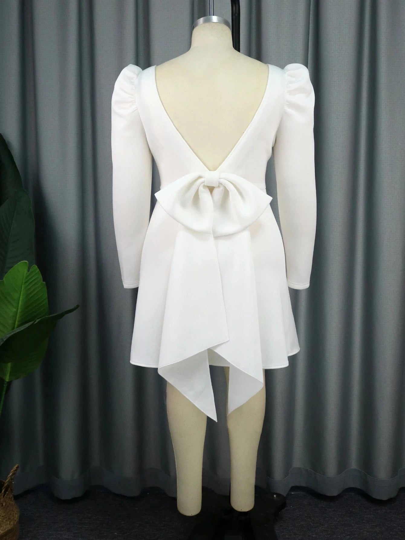 Long Sleeves A Line Large Bowtie Backless Curvy Women Party Dresses