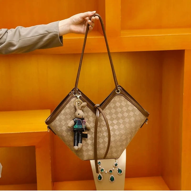 luxury designer unique shaped handbags 2023 new arrivals purse chain strap fashion latest ladies handbags