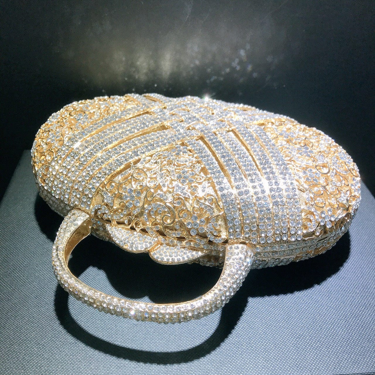 Luxury Ladies Bling Oval Shape Crystal Clutch Evening Bags with Handle Woman Bridal Rhinestone Handbags and Purses