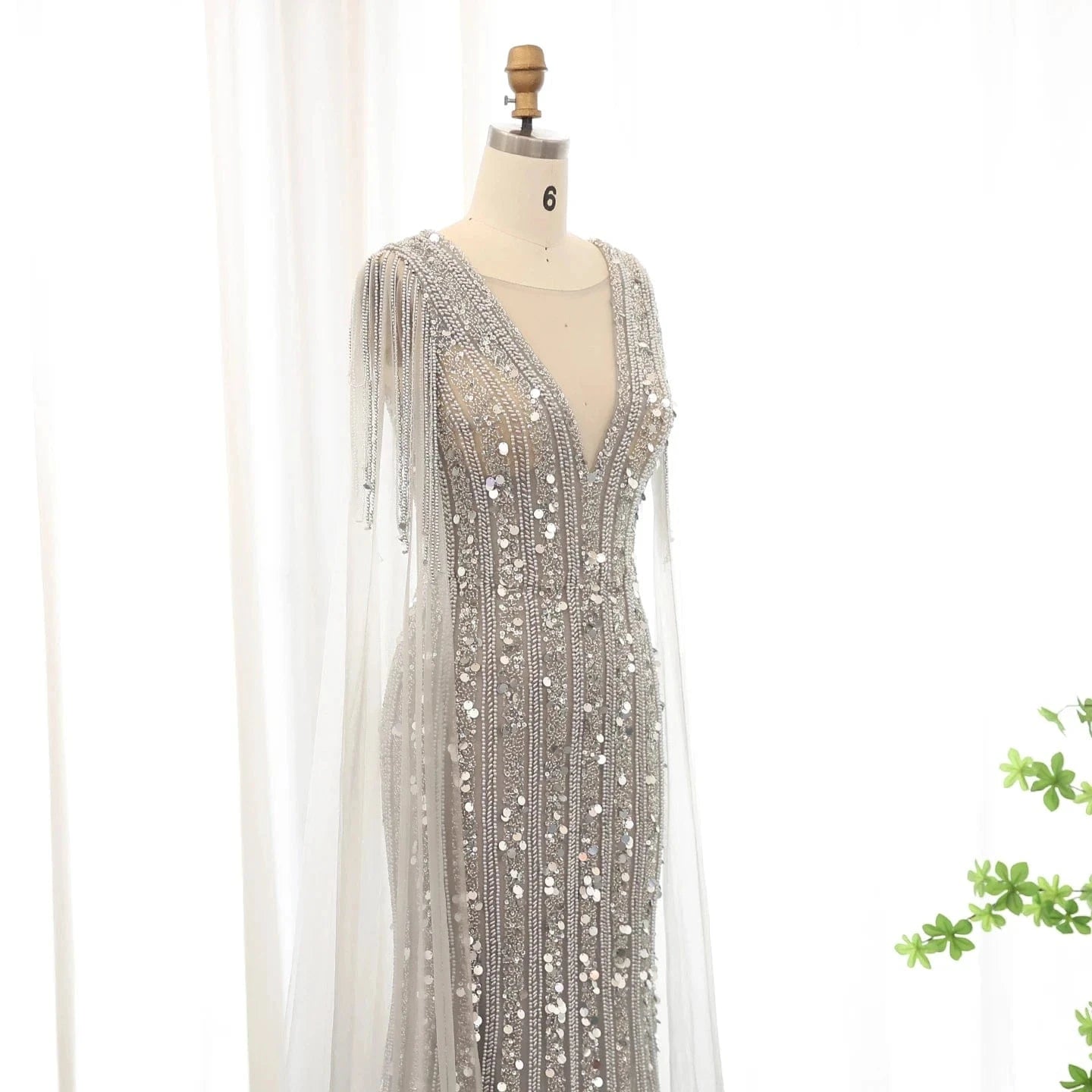 Luxury Mermaid Silver Gray Evening Dresses with Cape Sleeves Elegant Plus Size Women Wedding Guest Party Gowns SZ159