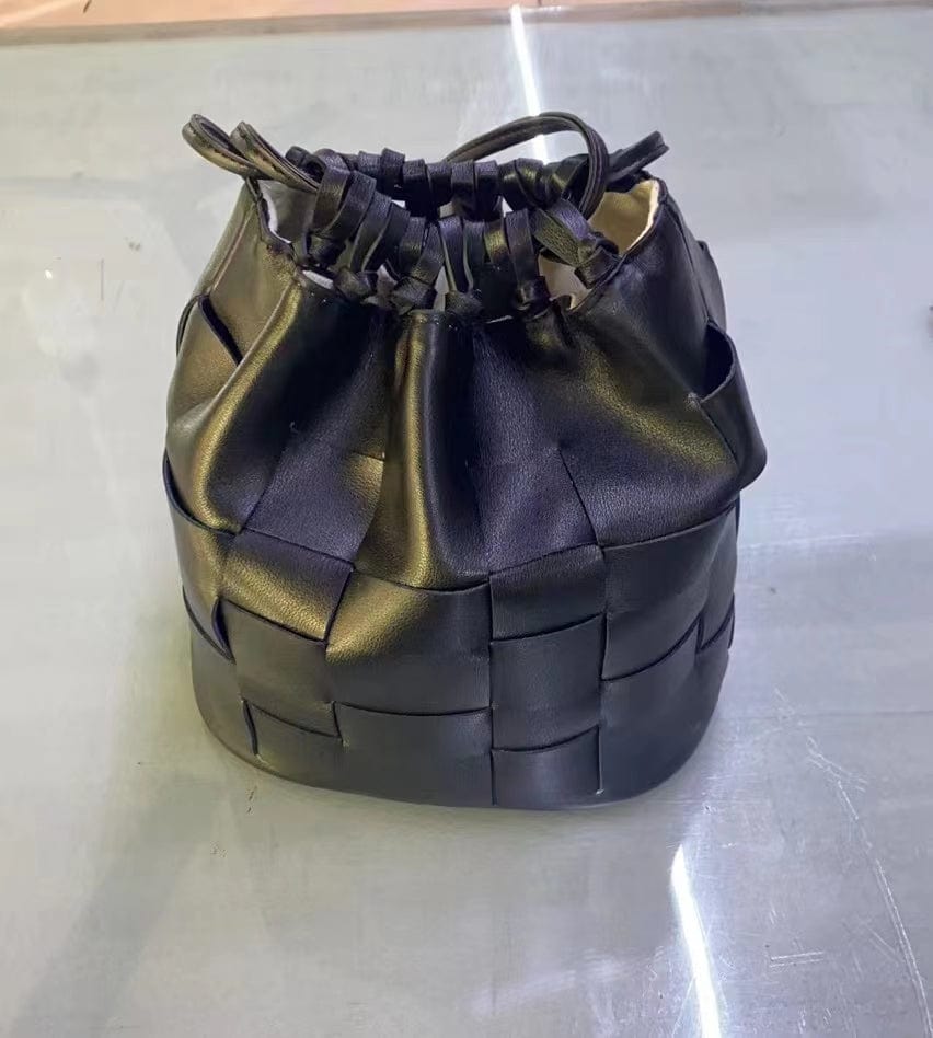 M / black 2022 Spring Winter Genuine Leather Bucket Handbag Famous Luxury Purse Handbag For Women