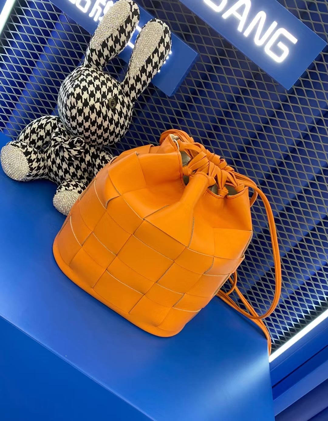 M / brown 2022 Spring Winter Genuine Leather Bucket Handbag Famous Luxury Purse Handbag For Women