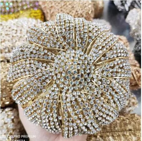 M / Gold with Silver stone Latest Trending Beautiful Fashion Bling Crystal Rhinestone Flower Clutch Evening Bags Bridal Luxury Customized Handbag