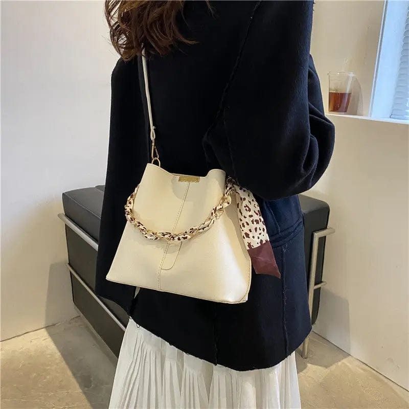 M475 Elegant Chain Tote Bucket Bag 2022 New High-quality Pu Leather Women's Designer Handbag Travel Shoulder Messenger Bags