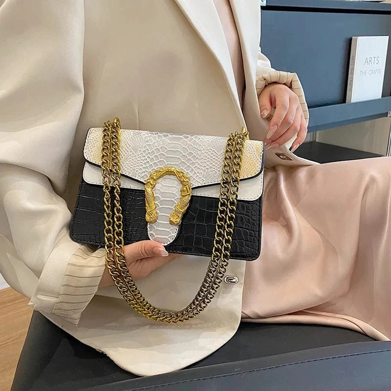 New Colored Shoulder Bag Premium small bag Fashion Versatile Trendy Women's Chain Crossbody Bag Advanced Snake Pattern Handbag