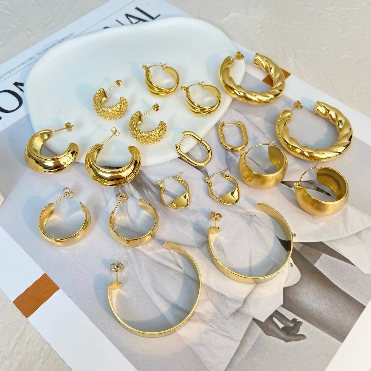 New Mesh/Rotating Geometric Huggie Hoop Earrings Titanium Steel Gold Plated Color Preservation Circle C Earrings