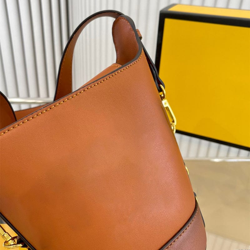 Newest fashion brand summertime woman bags hot selling luxury handbags for ladies