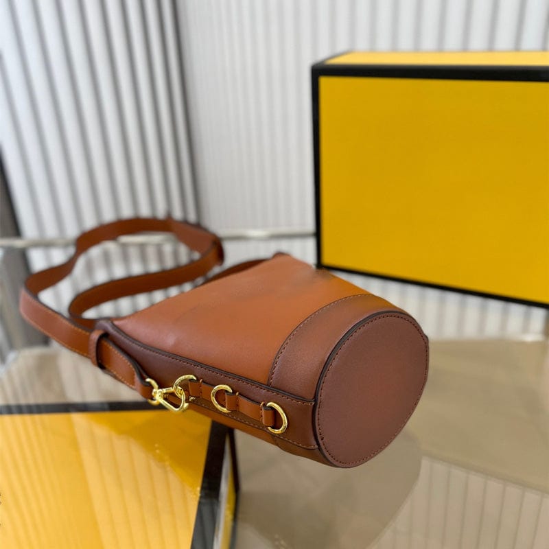Newest fashion brand summertime woman bags hot selling luxury handbags for ladies