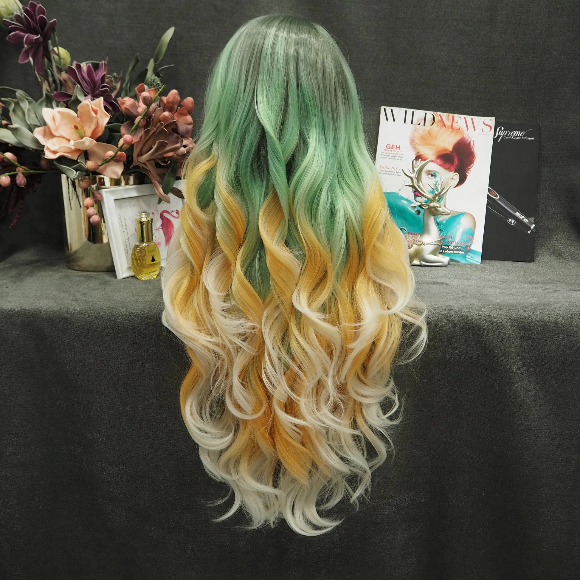 NH8-2108-02-GL Wholesale Heat Resistant Long waves ombre  Futura Matte Fiber Cosplay Luxury Synthetic Lace Front Wig For Women Drag Wigs