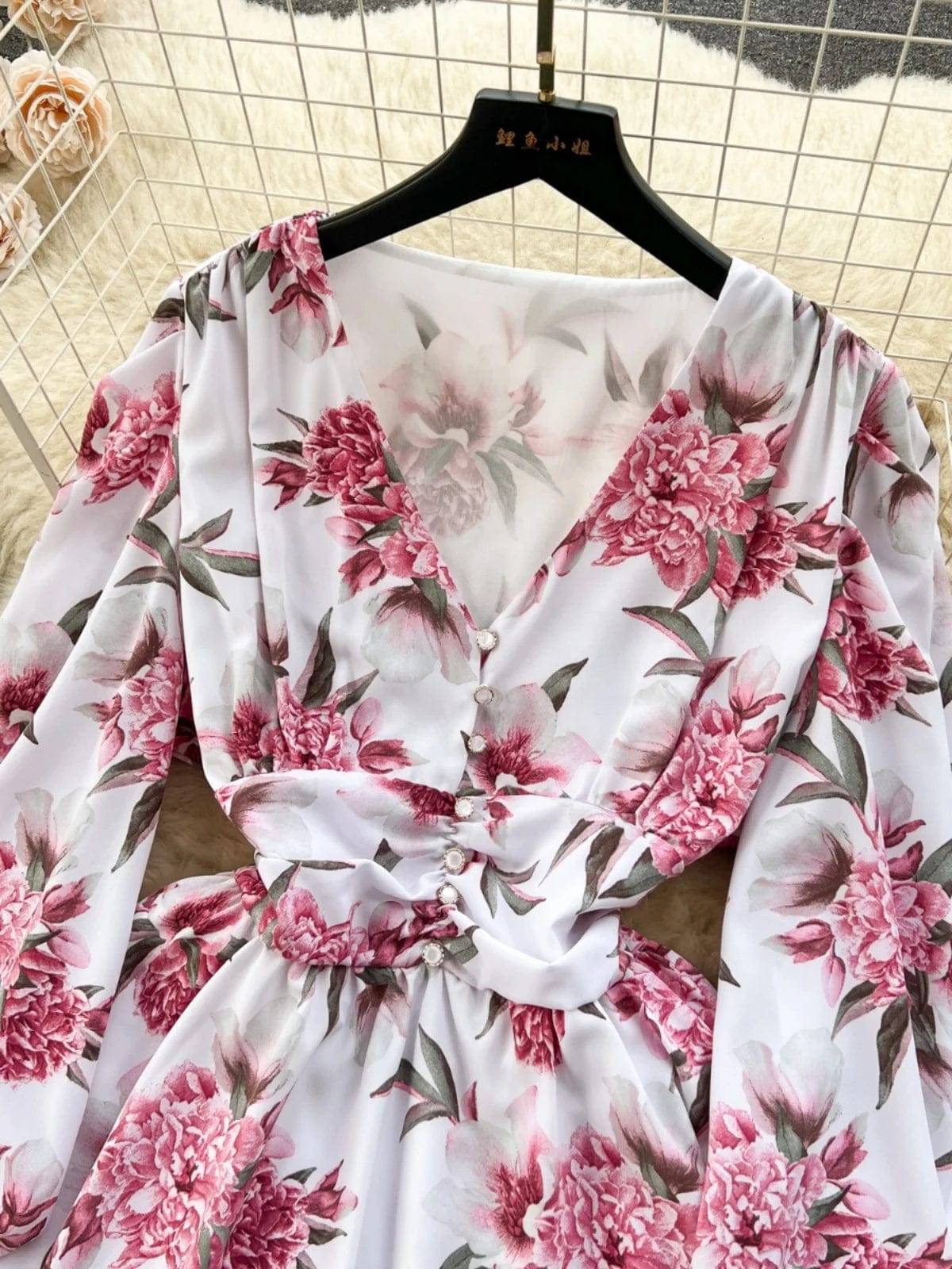 Oem Designer Custom Women's Clothing Ladies Elegant Long Sleeve Deep V Neck Dress Floral Print Chiffon Mini Dresses For Women -