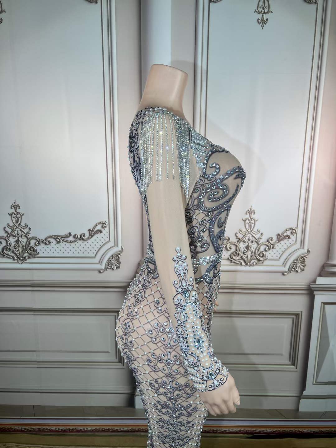 One size / FX220605 slive gray Fashion Clothing Women Tassel Shoulder Wedding Dresses Luxury Pattern Glitter Crystal Pearls Ladies Performance Club Dresses