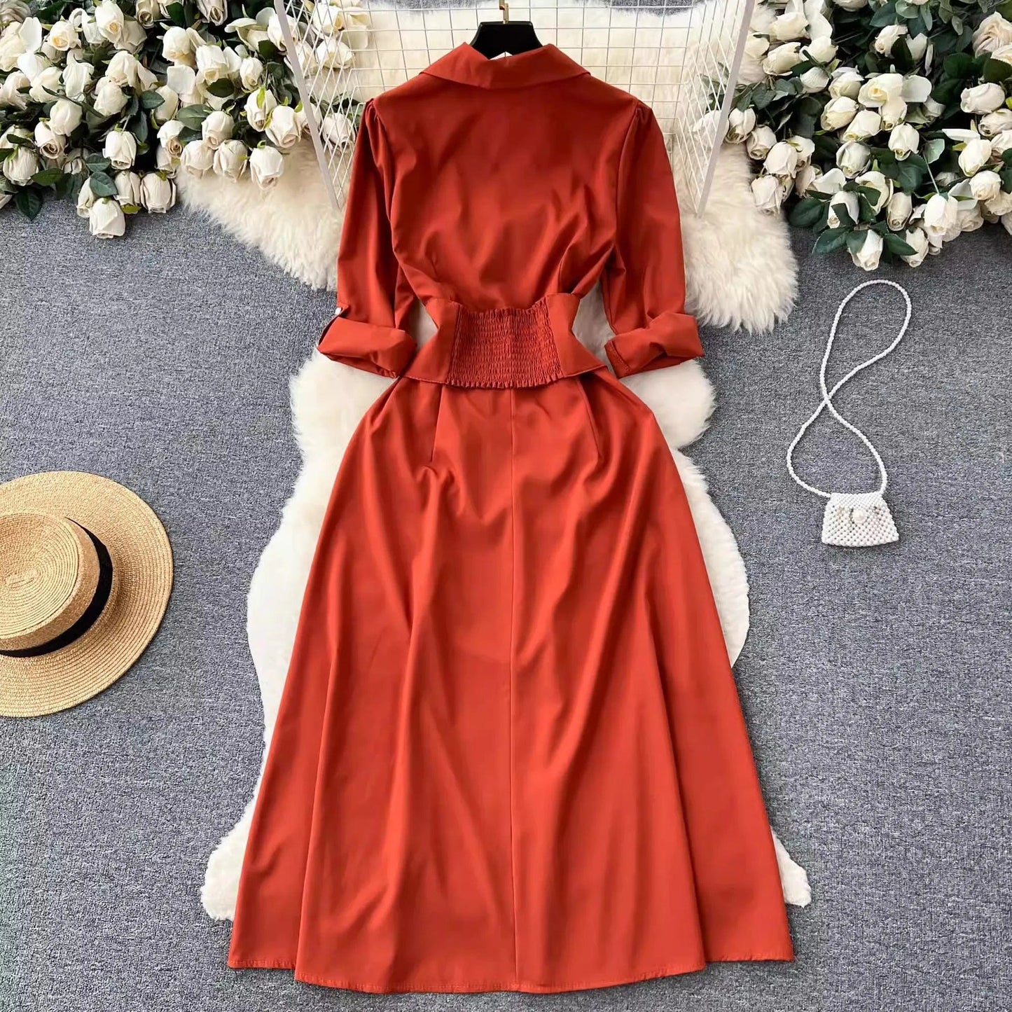 One size Retro style high-end dress Polo collar long sleeved waist cinched A-line large hem shirt dress