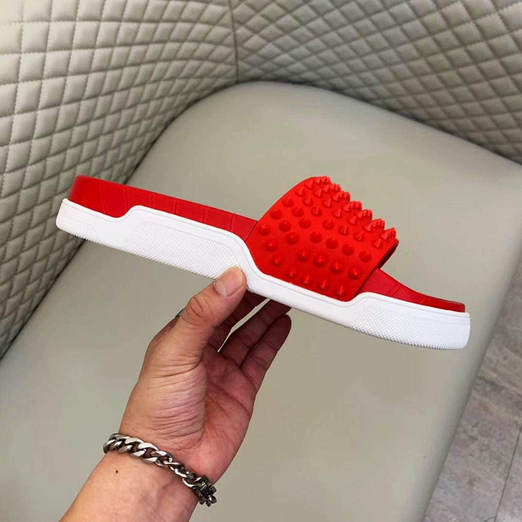 Original Luxury Designer Famous Brand LC Rivet Indoor Outdoor Beach Slides Slippers Sandals For Women Men